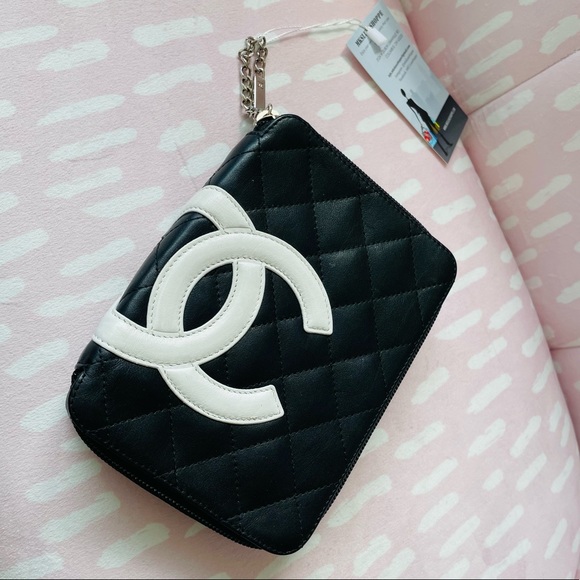 CHANEL LOGO LAMBSKIN ZIP AROUND CLUTCH POUCH COSMETIC WRISTLET RARE - FIRM PRICE - Picture 2 of 14